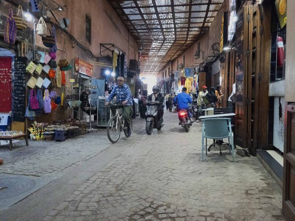 Marrakech, les deux-roues du souk