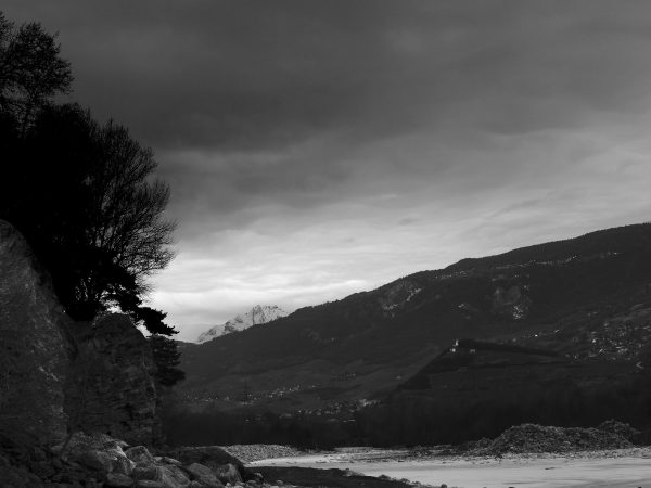 21. Le Rhône la nuit…