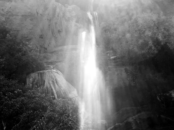 23. Cascade habitée…