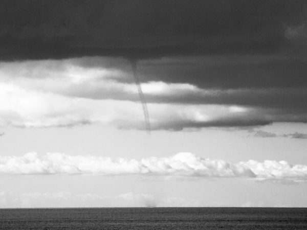 32. Tornade